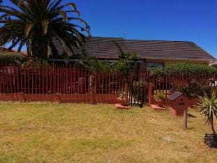 Spacious 1bed + braai 13km to Paternoster beach Apartment in Western Cape