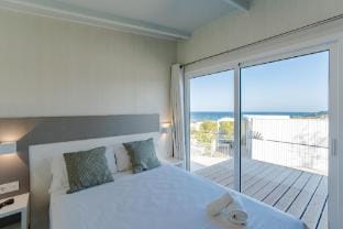 COSTA DEL SOL GLAMPING VILLAGE Apartment in Fuengirola