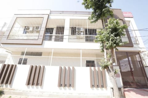 Goroomgo Dev S Villa Jaipur Hotel in Jaipur