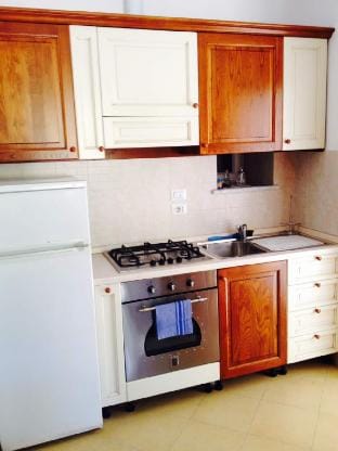 L'Oliveto dei Cinque Sensi, kitchen and garden Vacation rental in Vernazza