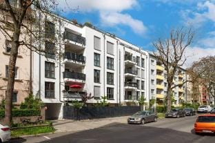 Jungle Deluxe Suite | Parken Balkon Jumanji TV Apartment in Offenbach