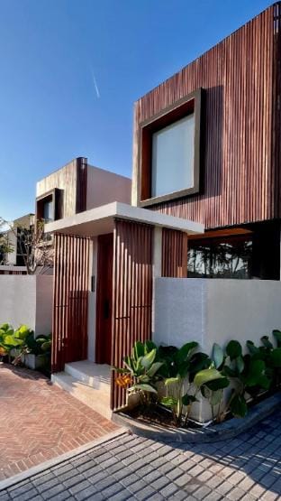 Seaside Temple Pererenan Villa in North Kuta