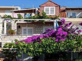 Guest House Misita - One Bedroom Apartment with Balcony and Sea View Apartment in Dubrovnik