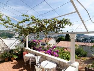 Guest House Misita - One Bedroom Apartment with Balcony and Sea View Apartment in Dubrovnik