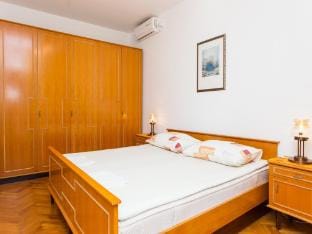 Guest House Ljubica - Double Room with Private Bathroom-2 1 Apartment in Dubrovnik