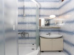 Lapad View Apartments - Studio Apartment with Balcony and Sea View Apartment in Dubrovnik