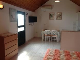 Holiday Home Oliva - Holiday House with Terrace and Sea View Vacation rental in Bol
