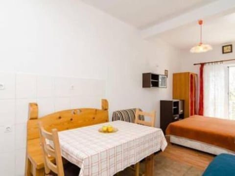 Apartments Felix Mljet - One Bedroom Apartment with Balcony Marijana Apartment in Dubrovnik-Neretva County