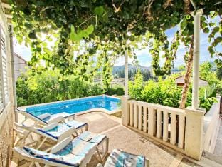 Green Garden House - Four Bedroom House with Private Pool Vacation rental in Dubrovnik-Neretva County