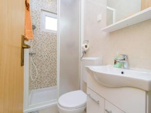 Apartments  Rooms Barisic - Standard Studio Apartment with Balcony and Garden View G1-6 Apartment in Srebreno