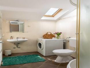 Apartments Subrenum - Comfort Two Bedroom Apartment with Terrace and Sea View A2 Apartment in Mlini