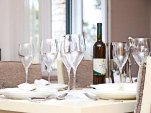 Stone House San Pelegrin-Two Bedroom Holiday Home with Terrace and Sea View Vacation rental in Dubrovnik-Neretva County