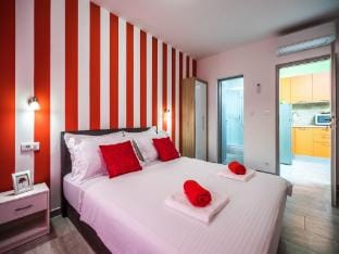 Apartments Rooms Sunshine Home - Double Room Red Apartment in Dubrovnik-Neretva County