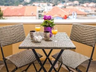 Apartments  Rooms Sunshine Home - Double Room with balcony  Black Apartment in Dubrovnik-Neretva County