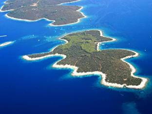 Apartments  Rooms Sunshine Home - Double Room with balcony  Black Apartment in Dubrovnik-Neretva County