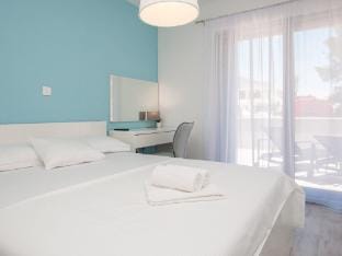 Apartments Dva Galeba - Standard One Bedroom Apartment with Terrace 101 Apartment in Bol