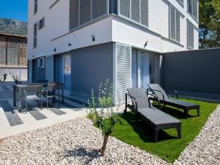Apartments Dva Galeba - One Bedroom Apartment with Terrace 102 Apartment in Bol