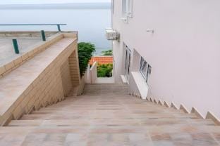 Apartments Hope Dugi Rat - One-Bedroom Apartment with Terrace and Sea View A2 Apartment in Split-Dalmatia County