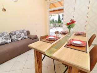 Apartments Villa Michele-One Bedroom Apartment with Terrace Smokva Apartment in Dubrovnik-Neretva County