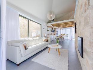 Villa Stone Pearl - Two Bedroom Holiday House with Pool Villa in Split-Dalmatia County