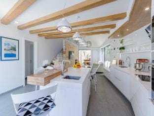 Villa Stone Pearl - Two Bedroom Holiday House with Pool Villa in Split-Dalmatia County