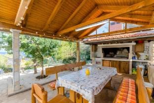 Villa Stella - Two Bedroom Apartment with Balcony and Sea View Marilena Apartment in Split-Dalmatia County