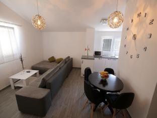 Apartments Maza - One Bedroom Apartment Antonio Apartment in Zadar