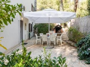 Apartments Villa Pelegrin - Two Bedroom Apartment with Garden View Apartment in Dubrovnik-Neretva County
