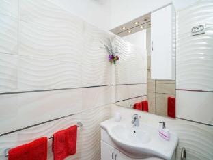 Apartments  Rooms Mara  Petrunjela - Studio Apartment with Balcony and Sea View Apartment in Cavtat