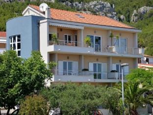 Apartments Antonio - One Bedroom Apartment with Balcony and Sea View - 3 Apartment in Tučepi