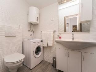 Apartments Maza - One Bedroom Apartment with Balcony  Angela Apartment in Zadar