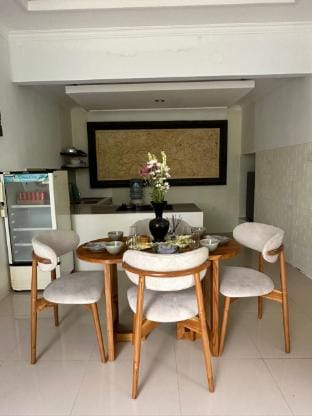 The Palm Green Ubud Villa in Sukawati