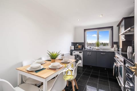 Fonthill Stay - SJA Stays - 3 Bed Apartment Apartment in Aberdeen