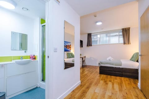 Stanley Court Apartments by Staycay Apartment in Liverpool