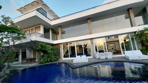 Athaya Mansion Hotel in North Kuta