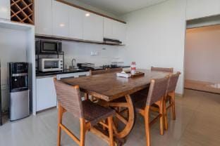 Relaxed Villa with Private Pool near GWK Vacation rental in Kuta Selatan