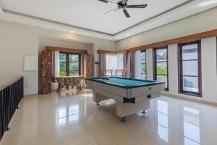Relaxed Villa with Private Pool near GWK Vacation rental in Kuta Selatan