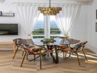 Apartments Maris-Comfort One Bedroom Apartment with Terrace and Sea view Apartment in Plat