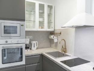 Apartments Maris-Comfort One Bedroom Apartment with Terrace and Sea view Apartment in Plat