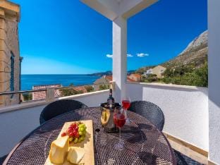 Apartments Maris-Two Bedroom Apartment with Terrace and Sea View-address Plat 21 Apartment in Plat