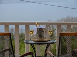 Apartments Maris-Superior One Bedroom Apartment with Terrace and Sea view Apartment in Plat