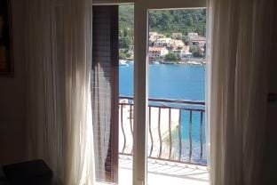 Three bedroom apartment with balcony Apartment in Dubrovnik-Neretva County