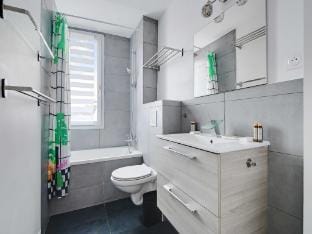 Cozy Apartment 2Bdr4P - in the Heart of Suresnes Apartment in Puteaux