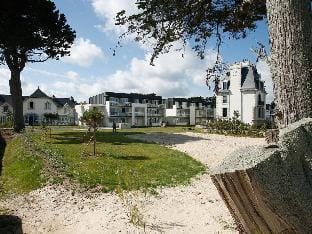 Apartment in Plougasnou with Sea Views Apartment in Plougasnou