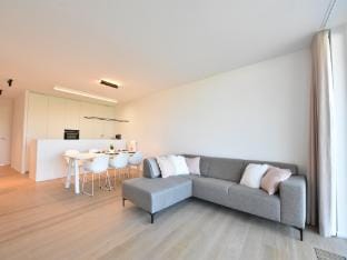 Bright Coastal Family Escape Apartment in De Panne