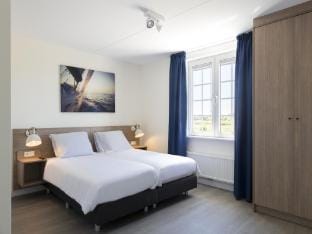 Villa in Cadzand-Bad near North Sea Coast Villa in Knokke-Heist