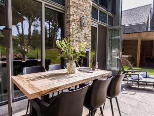 Wellness villa on the outskirts of Maastricht Vacation rental in Maastricht