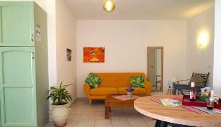 Flowery Inn  Villa B1 Apartment in Alghero