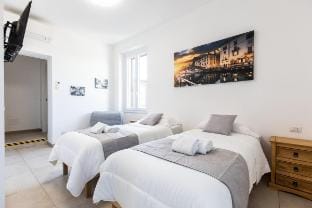 {CityHouse} Fm Station/Rho Fair/ Near center 1 Vacation rental in Rho