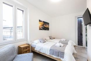 {CityHouse} Fm Station/Rho Fair/ Near center 1 Vacation rental in Rho